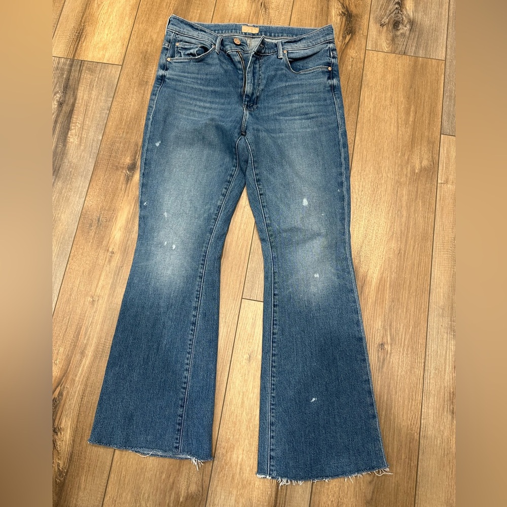Mother Jeans - The Weekender size 30
As purchased